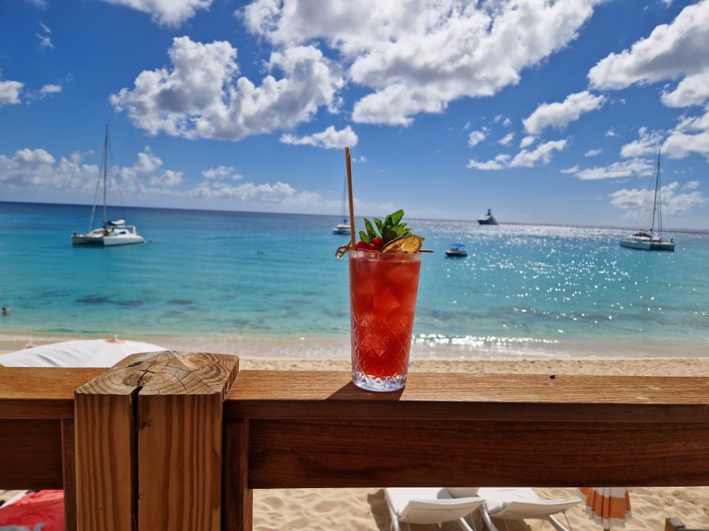 Coole Cocktails: Die Top 3-Drinks von der Karibik-Insel St. Martin