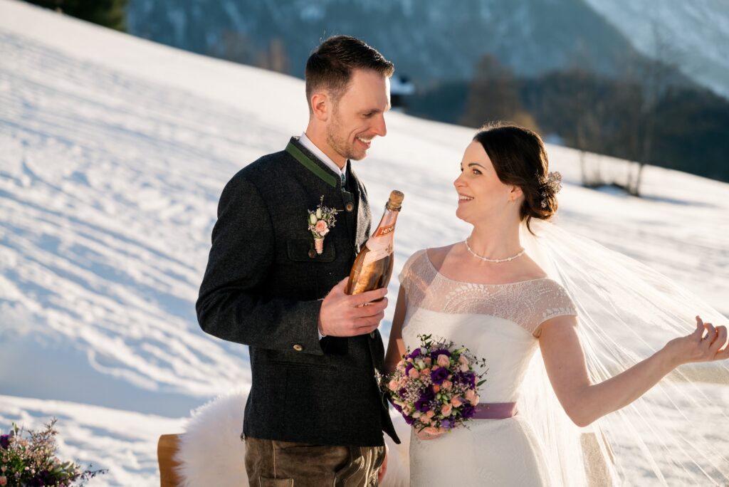 Heiraten im Narzissendorf Zloam: Sommer wie Winter ein Traum im Ausseerland